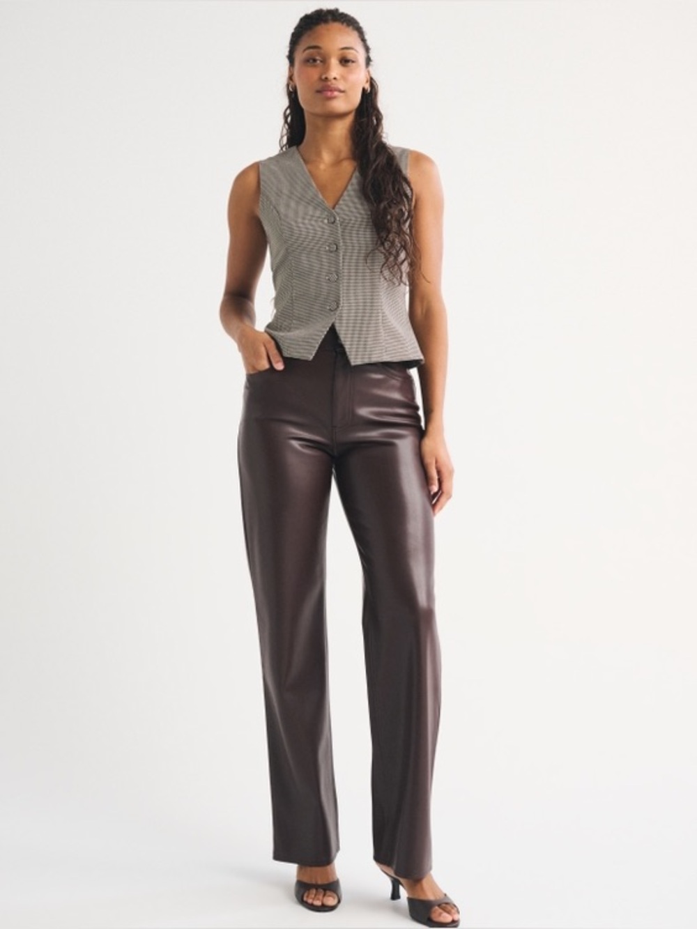 Abercrombie & Fitch 90s Relaxed Curve Love Faux Leather Pants Brown High Rise 27